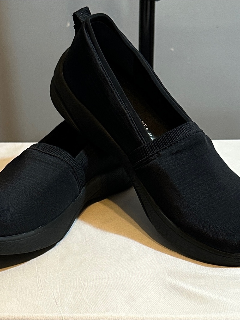 Women's Black Slip-On Comfort Flats